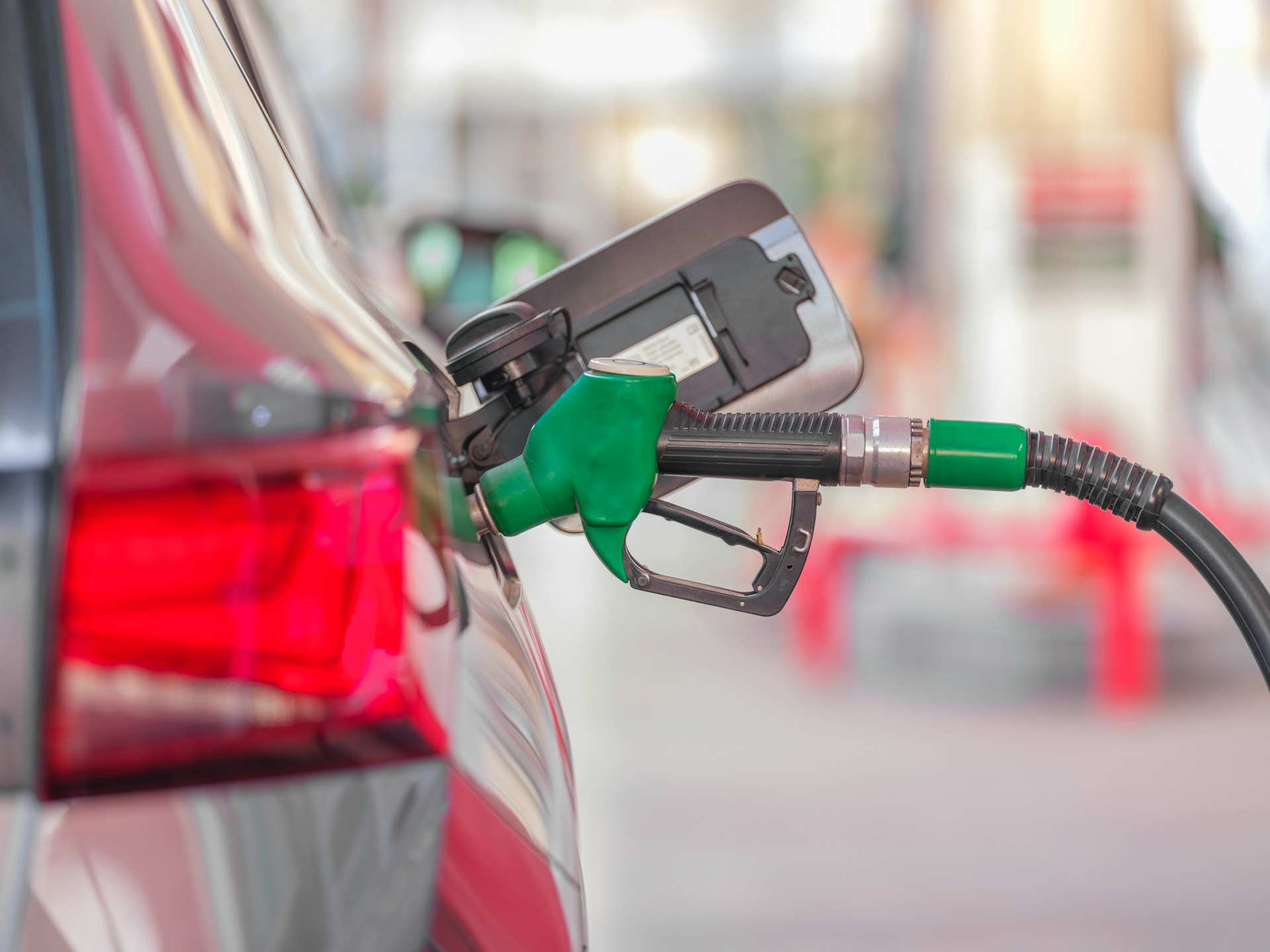 Trump'ın İran Mesajı Petrolü Düşürdü