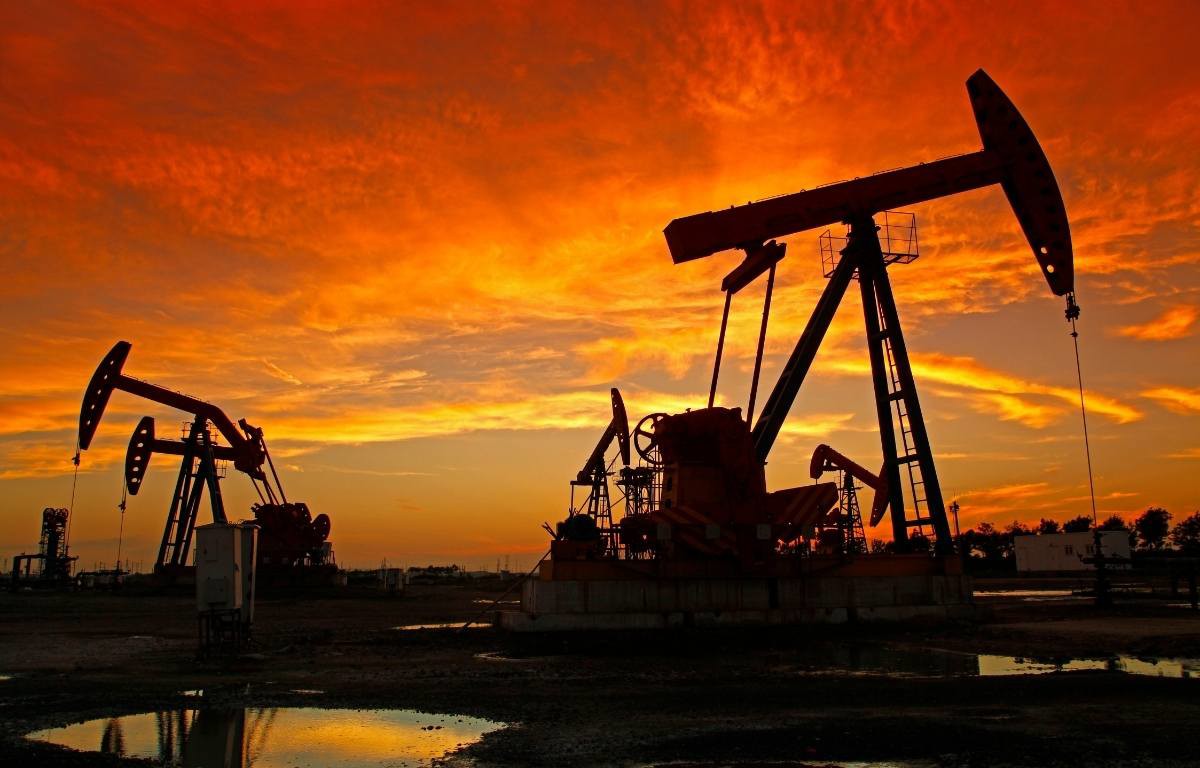 Trump'ın Anlaşma Açıklamasıyla Petrolde Düşüş Sürüyor